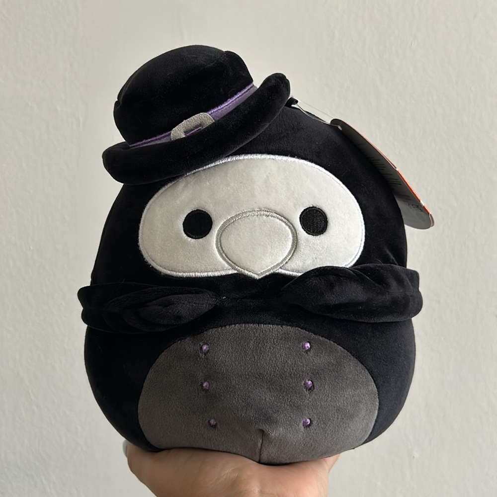 NWT HTF Aldron the plague doctor 8” Squishmallow 2022